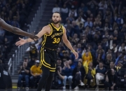 76人复出首战，全明星入选状态火爆，库里成为焦点！的简单介绍