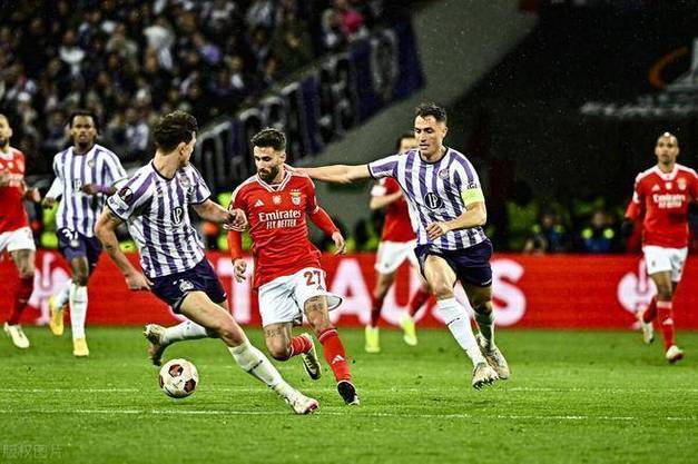 阿贾克斯表现出色,闯入强者争霸赛的简单介绍 阿贾克斯表现出色,闯入强者争霸赛的简单介绍